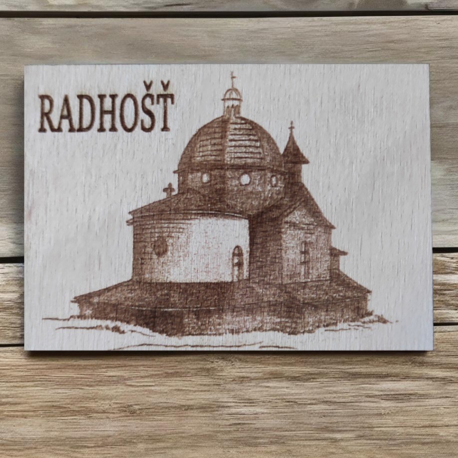 Gravírovaná fotografie na míru - fotografie do dřeva - Radhošť - kostel