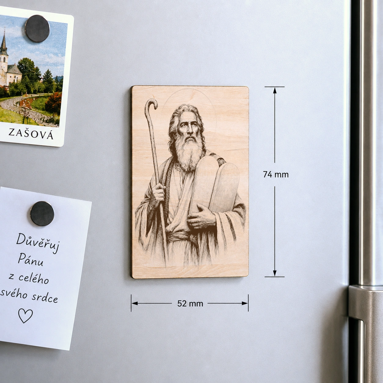 Dřevěný magnet A8 s motivem Mojžíše na chladničce, rozměr 52 × 74 mm