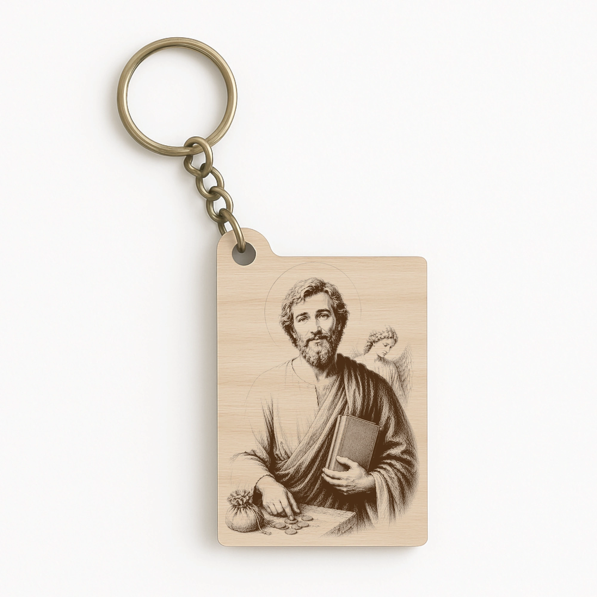 Dřevěná klíčenka s motivem svatého Matouše evangelisty, samostatná produktová fotografie